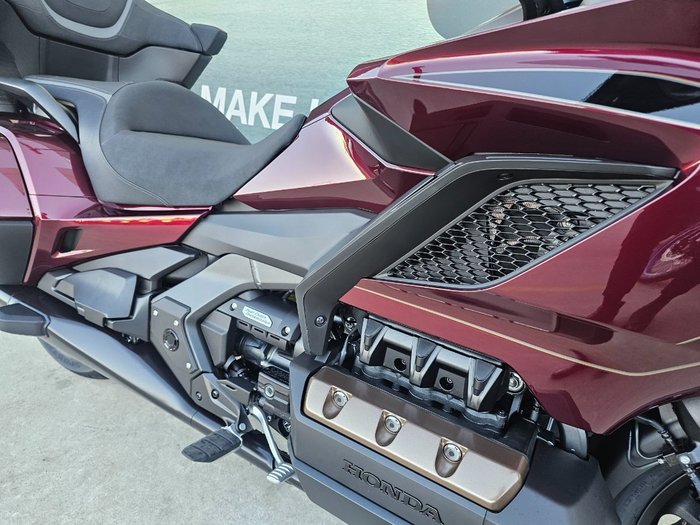 2025 Honda GL1800DA ABS GOLDWING TOUR PRE Red