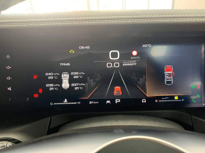 2025 GWM Tank 300 Ultra P01 4X4 On Demand Pearl White