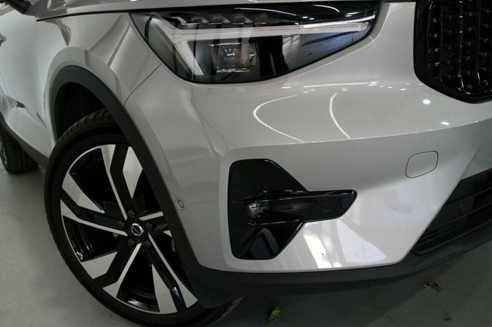 2024 Volvo XC40 Ultimate B4 Dark MY24 AWD Silver Dawn
