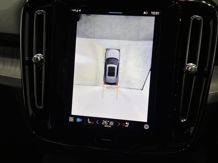 2024 Volvo XC40 Ultimate B4 Dark MY24 AWD Silver Dawn