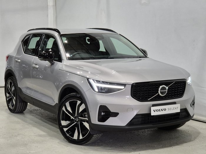 2024 Volvo XC40 Ultimate B4 Dark MY24 AWD Silver Dawn