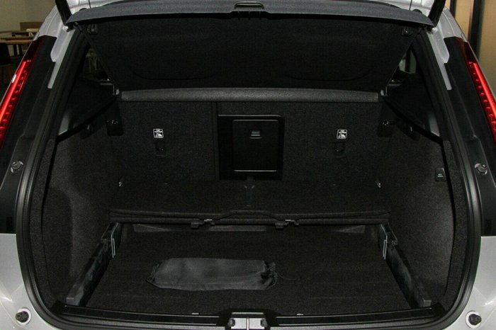 2024 Volvo XC40 Ultimate B4 Dark MY24 AWD Silver Dawn
