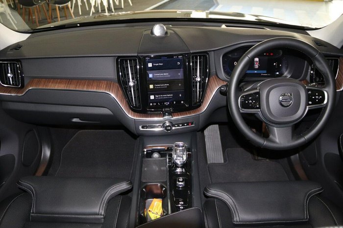 2023 Volvo XC60 Ultimate B5 Bright MY23 AWD Platinum Grey