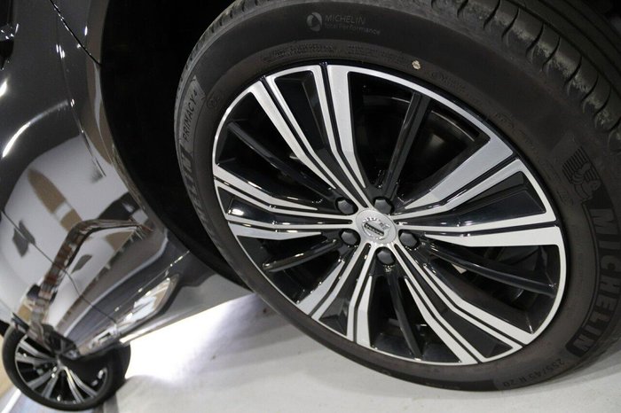 2023 Volvo XC60 Ultimate B5 Bright MY23 AWD Platinum Grey