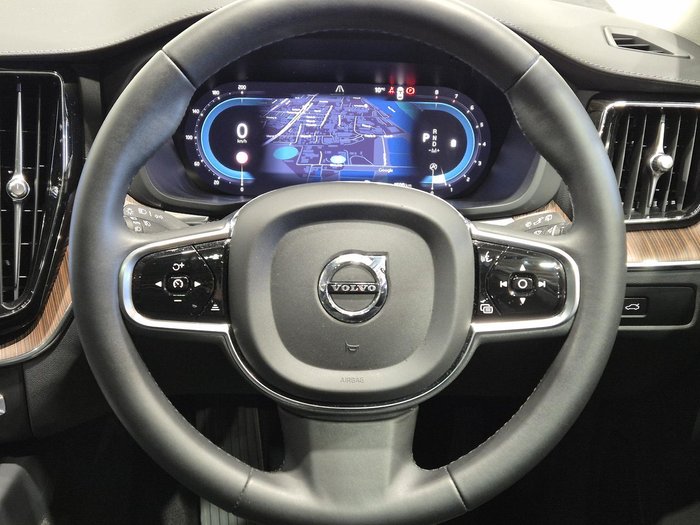 2023 Volvo XC60 Ultimate B5 Bright MY23 AWD Platinum Grey