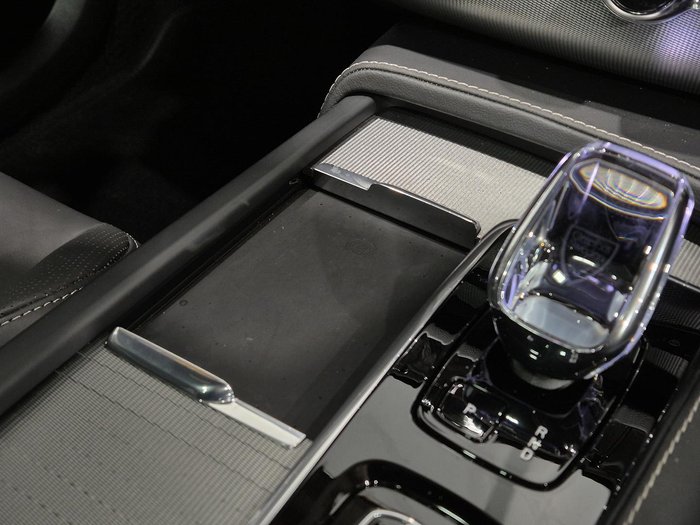 2024 Volvo XC90 Recharge Ultimate T8 Plug-In Hybrid MY24 AWD Crystal White