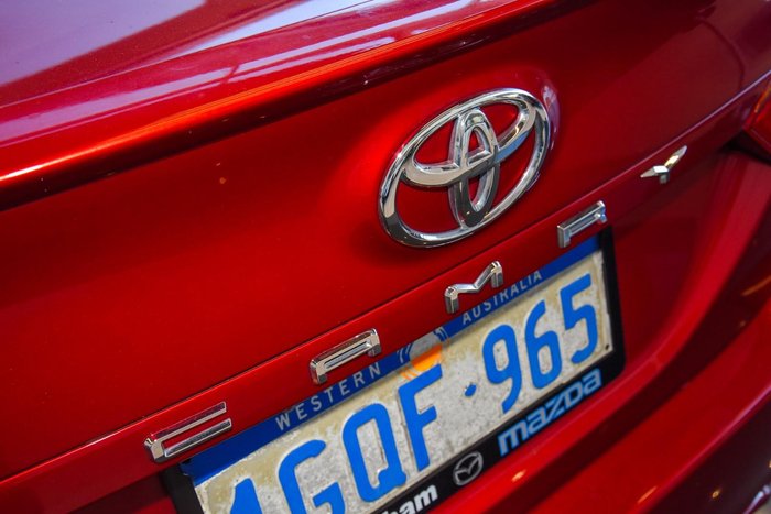 2018 Toyota Camry SX GSV70R Emotional Red