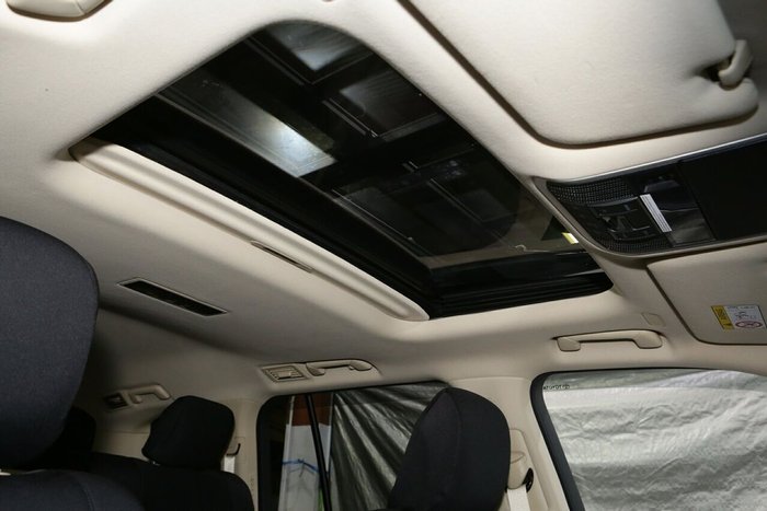 2024 Toyota Landcruiser VX