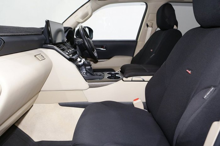 2024 Toyota Landcruiser VX