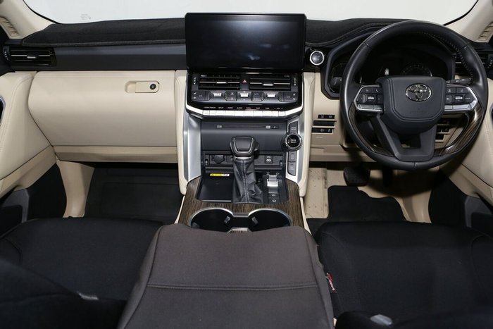 2024 Toyota Landcruiser VX