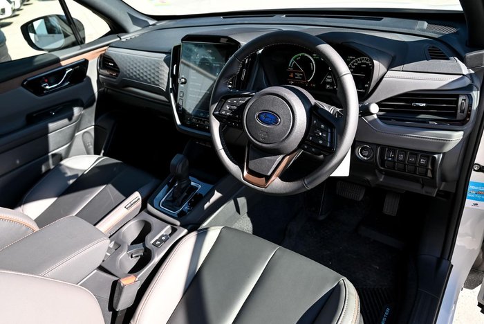 2025 Subaru Forester Hybrid Sport S6 MY26 AWD Crystal White