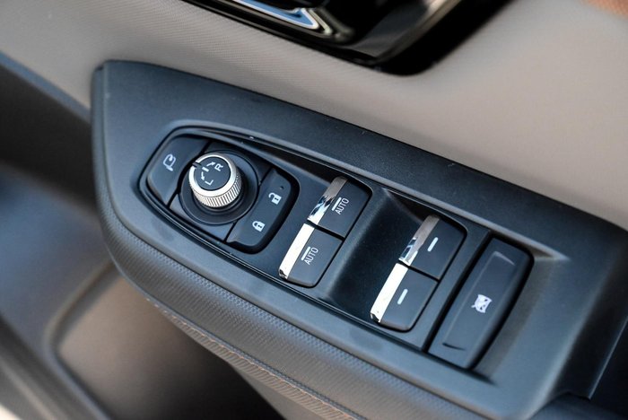 2025 Subaru Forester Hybrid Sport S6 MY26 AWD Crystal White