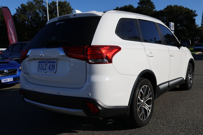 2018 Mitsubishi Outlander ES ADAS