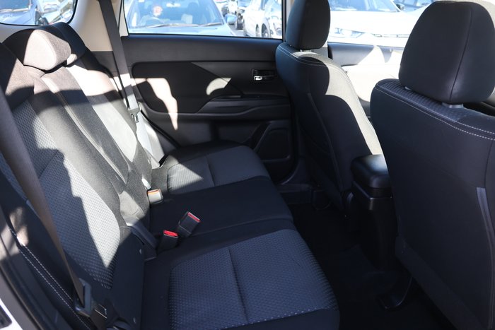 2018 Mitsubishi Outlander ES ADAS