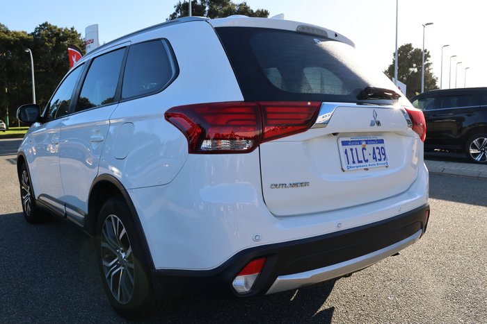 2018 Mitsubishi Outlander ES ADAS