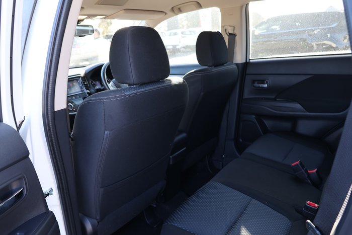 2018 Mitsubishi Outlander ES ADAS