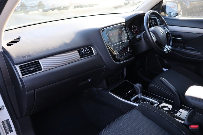 2018 Mitsubishi Outlander ES ADAS