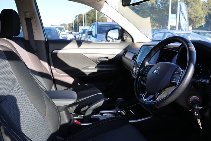 2018 Mitsubishi Outlander ES ADAS