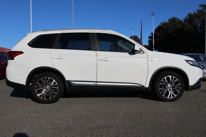 2018 Mitsubishi Outlander ES ADAS