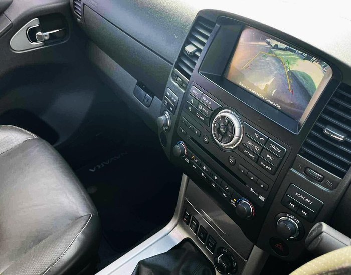 2014 Nissan Navara Titanium D40 Series 7 4X4 Dual Range Silver Lightning