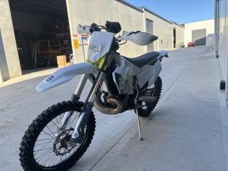2022 Husqvarna TE 300i TE300 White