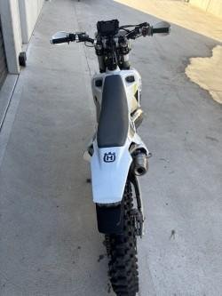 2022 Husqvarna TE 300i TE300 White