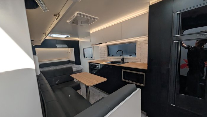 2025 Traveller 20' Destination Track My25