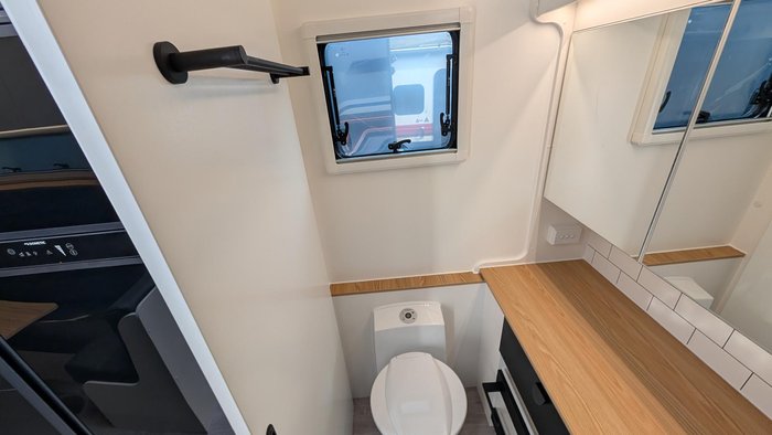 2025 Traveller 20' Destination Track My25