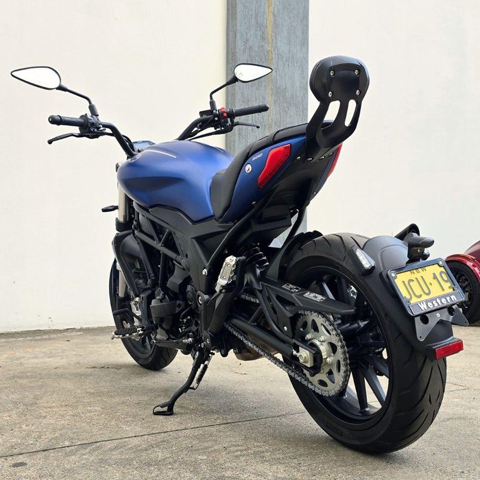 2021 Benelli 502C 502C Blue