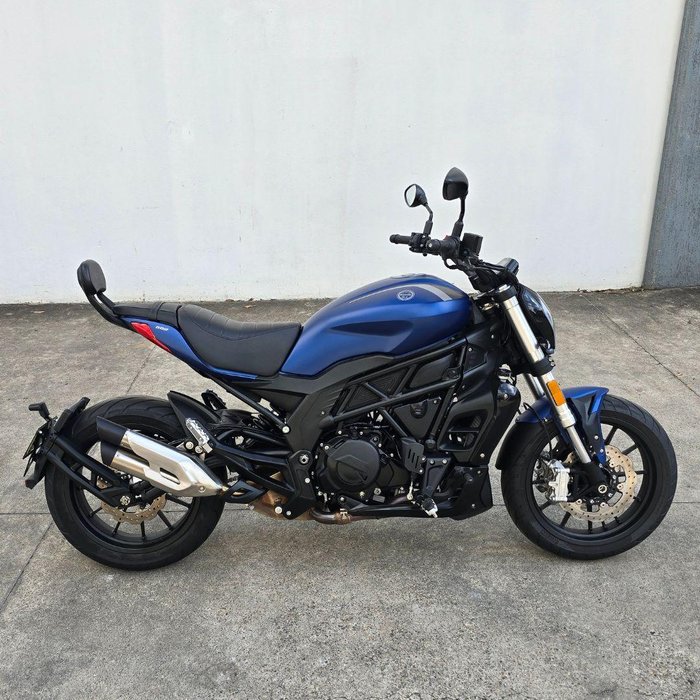 2021 Benelli 502C 502C Blue