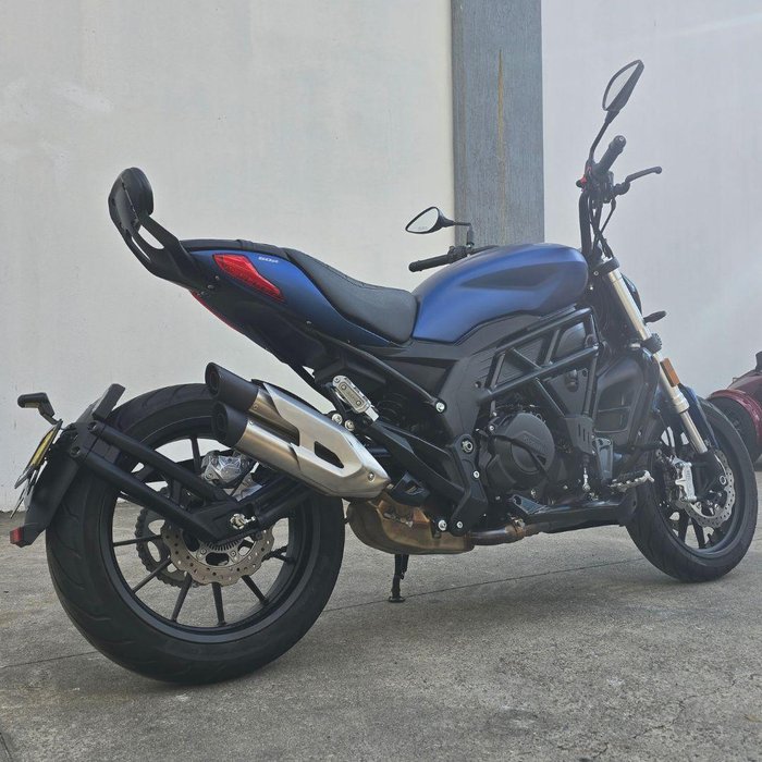 2021 Benelli 502C 502C Blue
