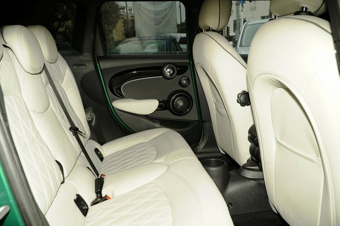 2022 Mini Hatch