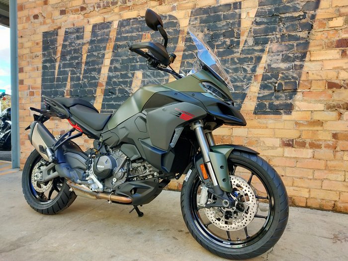 2025 DUCATI MULTISTRADA V2 S DUAL PURPOSE TRAVEL EDITION