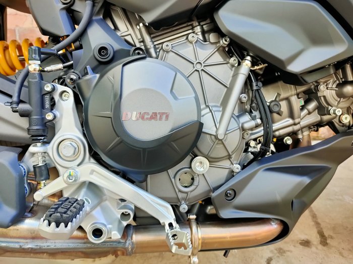 2025 DUCATI MULTISTRADA V2 S DUAL PURPOSE TRAVEL EDITION