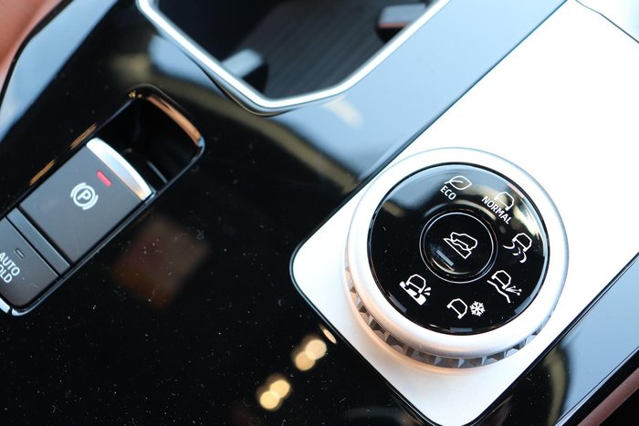 2025 Mitsubishi Outlander Exceed Tourer