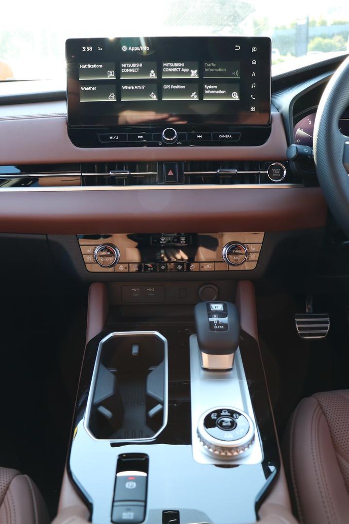 2025 Mitsubishi Outlander Exceed Tourer