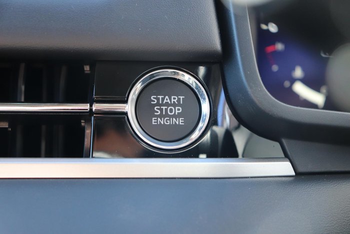 2025 Mitsubishi Outlander ES