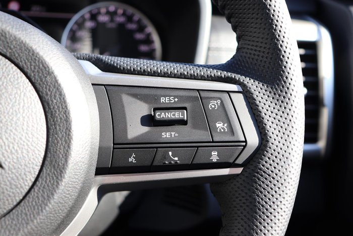 2025 Mitsubishi Triton GLS