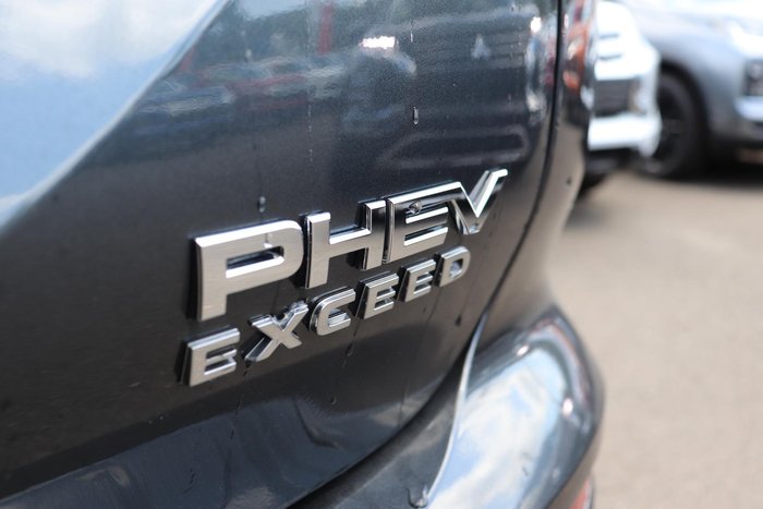 2025 Mitsubishi Outlander PHEV Exceed Tourer
