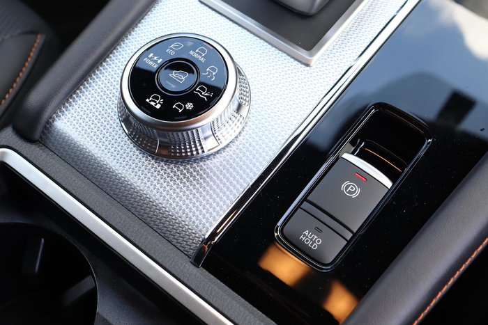 2025 Mitsubishi Outlander PHEV Exceed Tourer