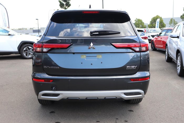 2025 Mitsubishi Outlander PHEV Exceed Tourer
