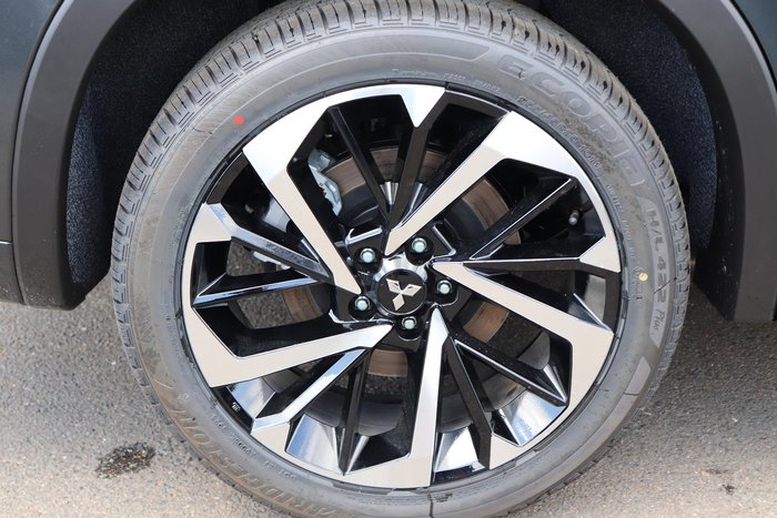 2025 Mitsubishi Outlander PHEV Exceed Tourer