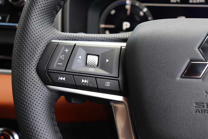 2025 Mitsubishi Outlander PHEV Exceed Tourer