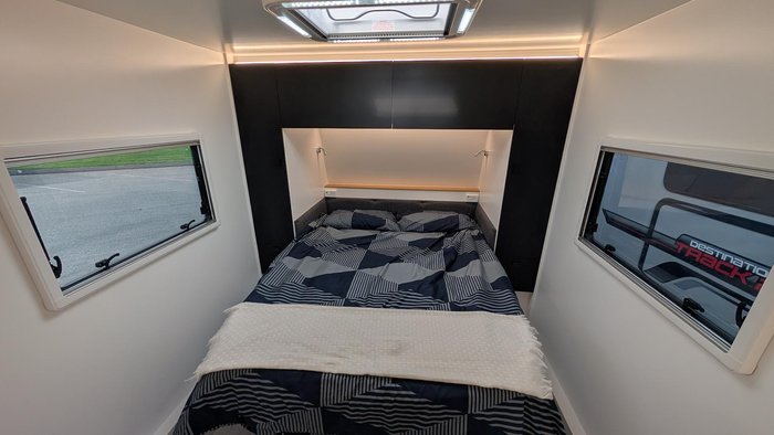 2025 Traveller 20' Destination Track