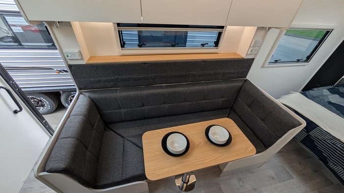 2025 Traveller 20' Destination Track