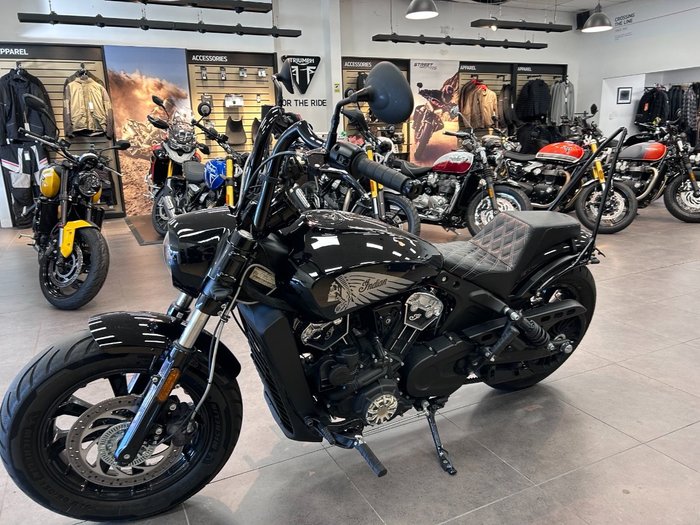2018 Indian SCOUT BOBBER THUNDER BLACK Thunder Black