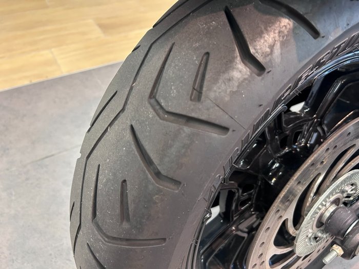 2018 Indian SCOUT BOBBER THUNDER BLACK Thunder Black