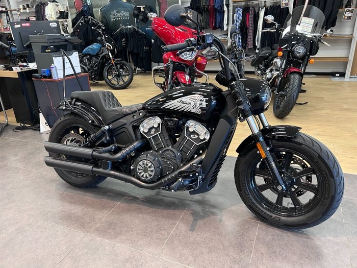 2018 Indian SCOUT BOBBER THUNDER BLACK Thunder Black