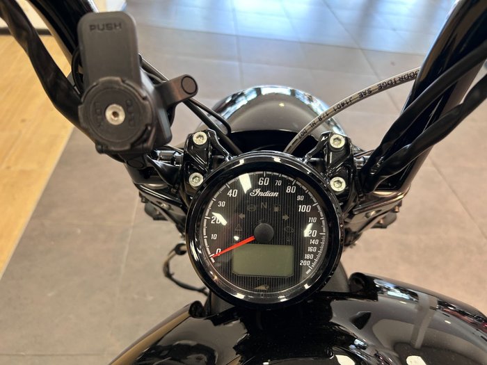 2018 Indian SCOUT BOBBER THUNDER BLACK Thunder Black