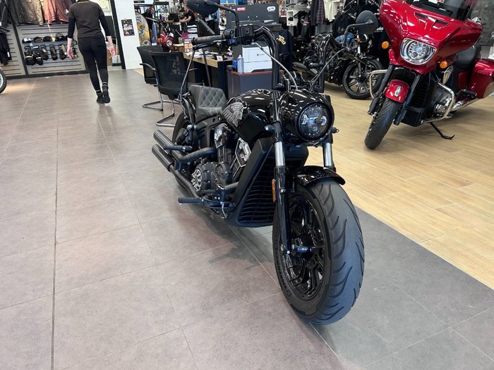 2018 Indian SCOUT BOBBER THUNDER BLACK Thunder Black